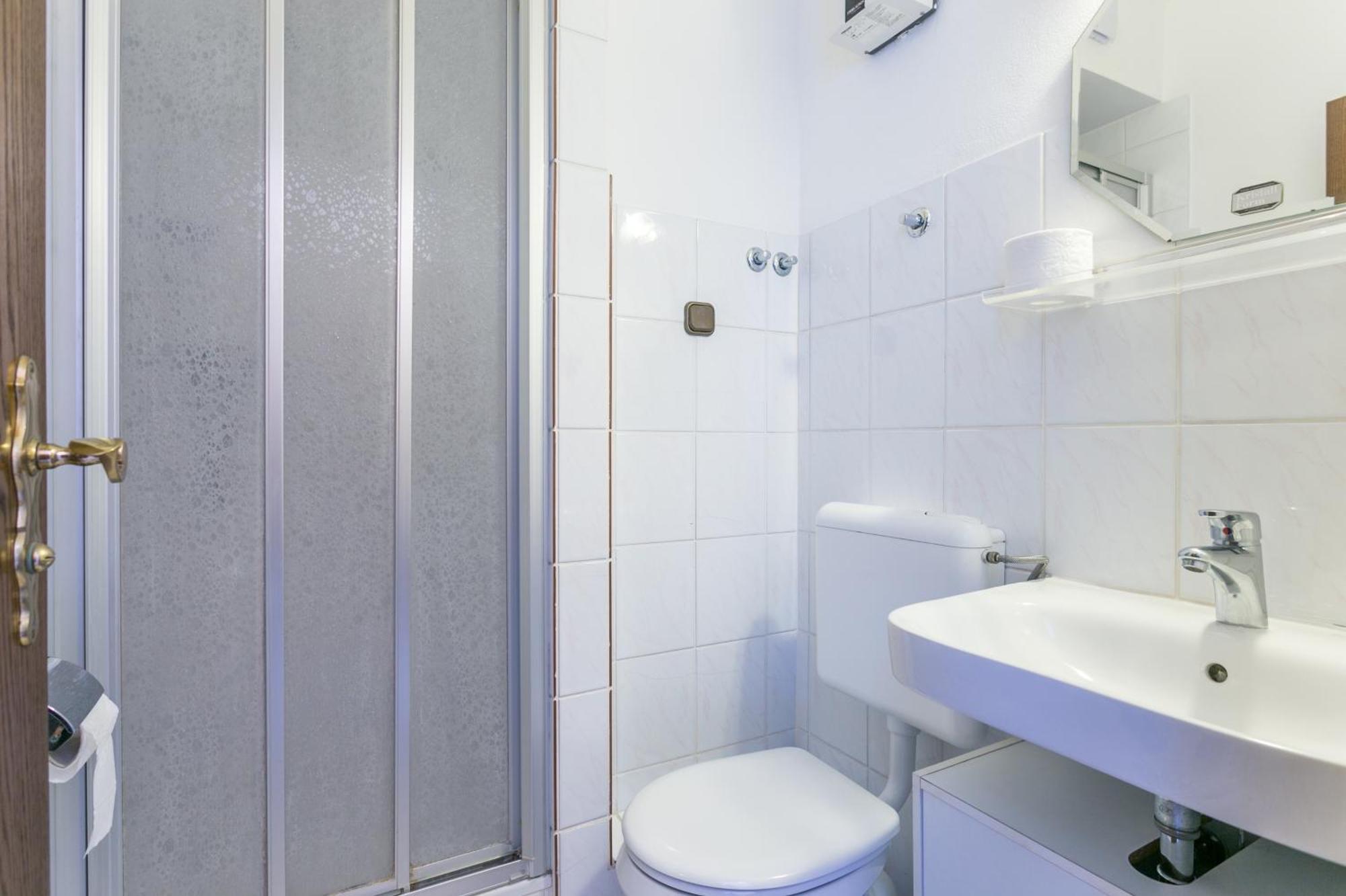 Seaside Apartments With A Swimming Pool Okrug Gornji, Ciovo - 11374 Trogir Luaran gambar