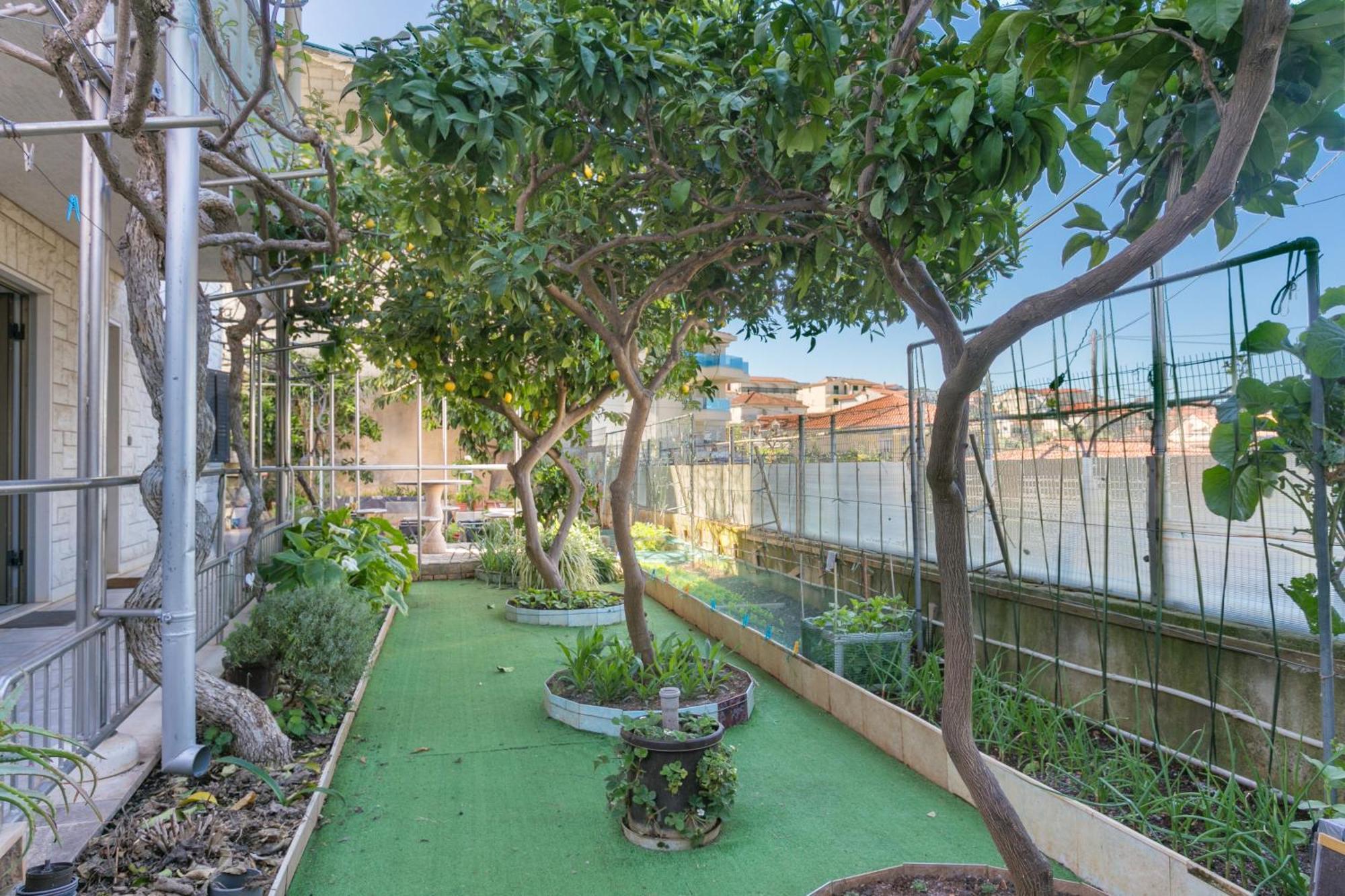 Seaside Apartments With A Swimming Pool Okrug Gornji, Ciovo - 11374 Trogir Luaran gambar